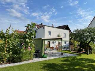 Ferien-Apartment Beller Euer Ferienhaus steht mitten in unserem weitläu...