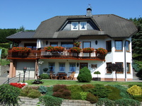 Ferienwohnung Winterberg, Haus Dorothee Sommeransicht Haus Dorothee