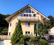 AhrtalVier Sterne Ferienwohnung Alexandra Weiler Hausfront Ahrtal Vier Sterne Ferienwohnungen 