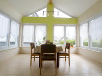 Gästehaus Seenland Wintergarten lichtdurchflutet, mit Fußbodenheizung