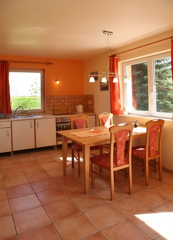 Küchen- und Essbereich